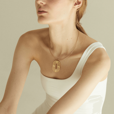 The Solaria Oval Uno Necklace