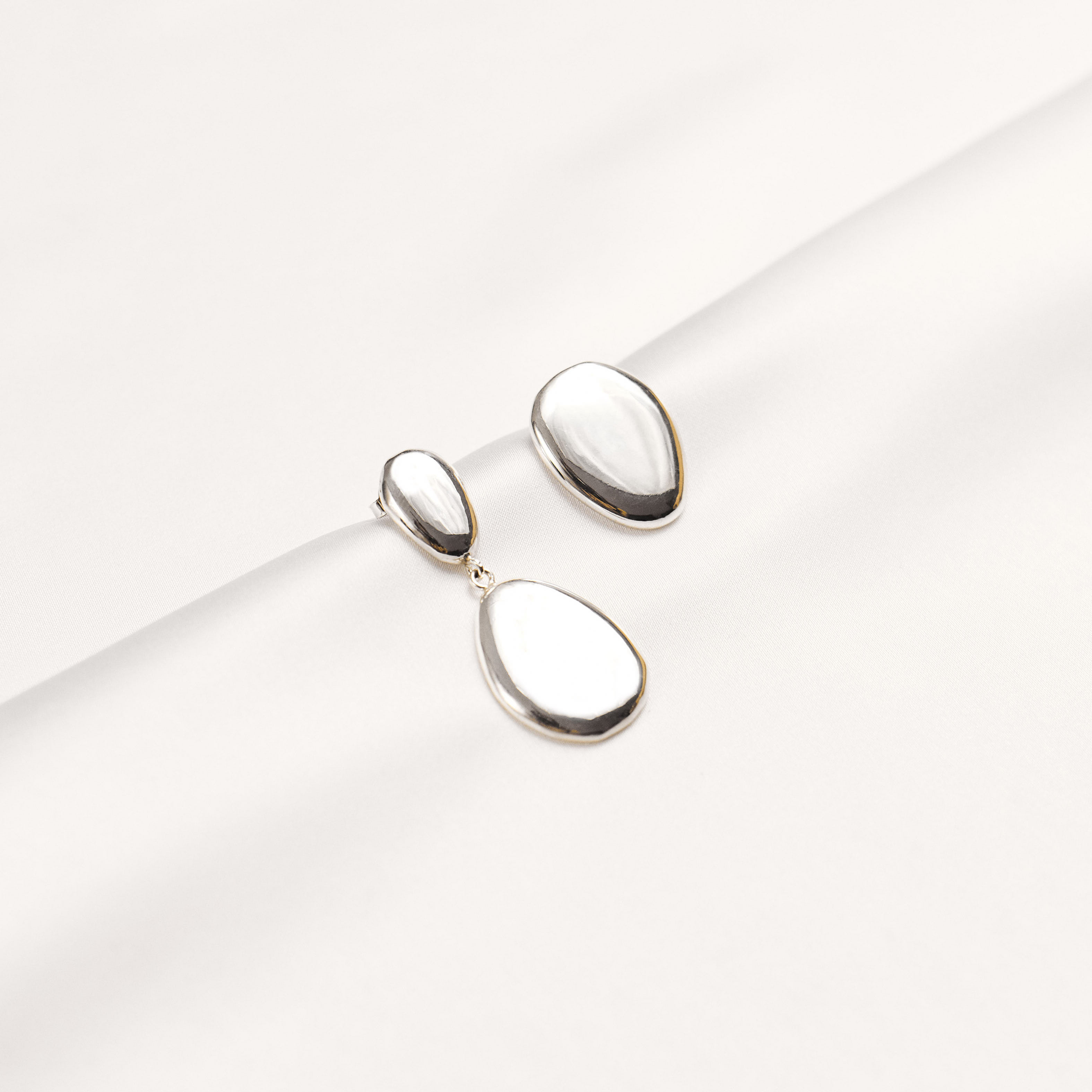 Cercei SIA ASIMETRICI Minimal, realizati manual. - Monom