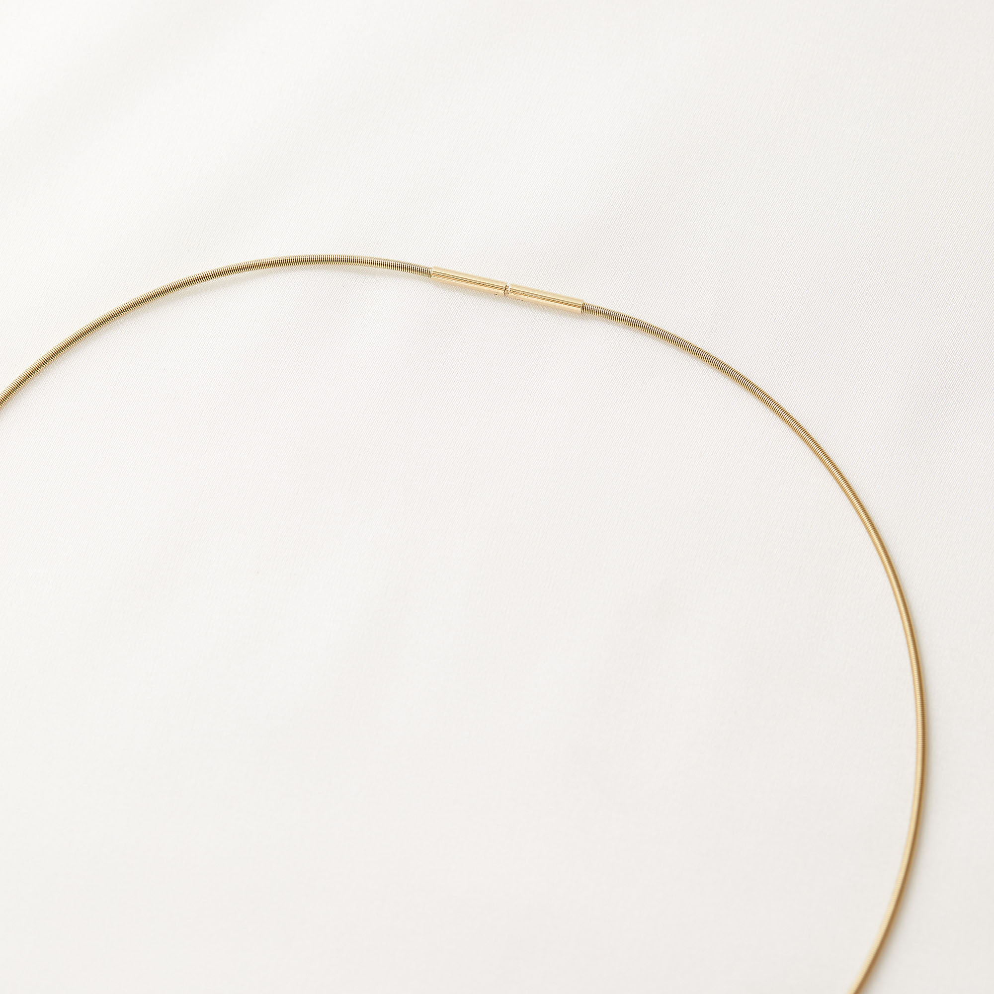 Colier ALPHABET STRENGTH Minimalist, realizat manual. - Monom 2