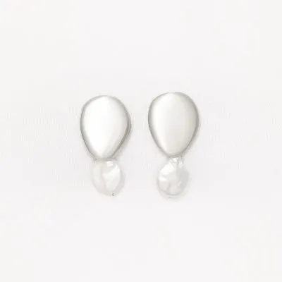 Sia Lush Minimal Earrings, handcrafted. - Monom