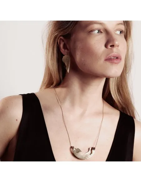 IRIDEA SMALL TEXTURED EARRINGS